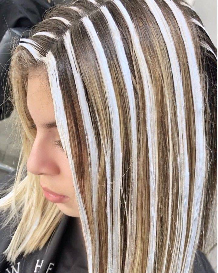 Окрашивание волос прядями: особенности и техника выполнения