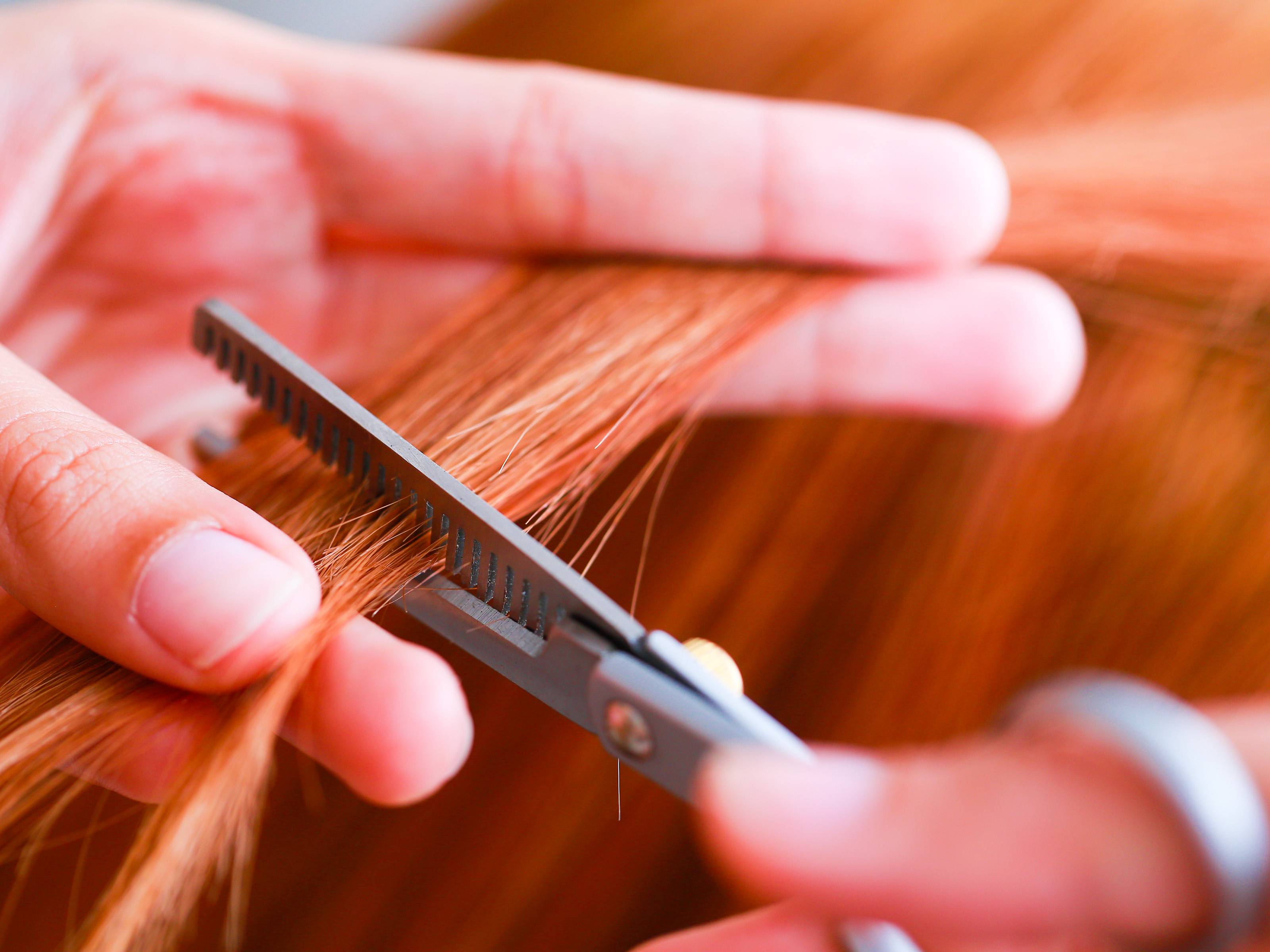 Процедуры в салонах для секущихся волос