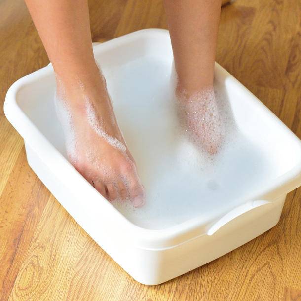Как приготовить ванночку для ног от грибка стопы