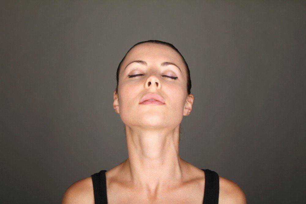 Йога для лица и шеи: упражнения, о которых вы обязаны знать