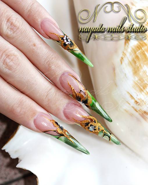 Наращивание ногтей по форме пайп