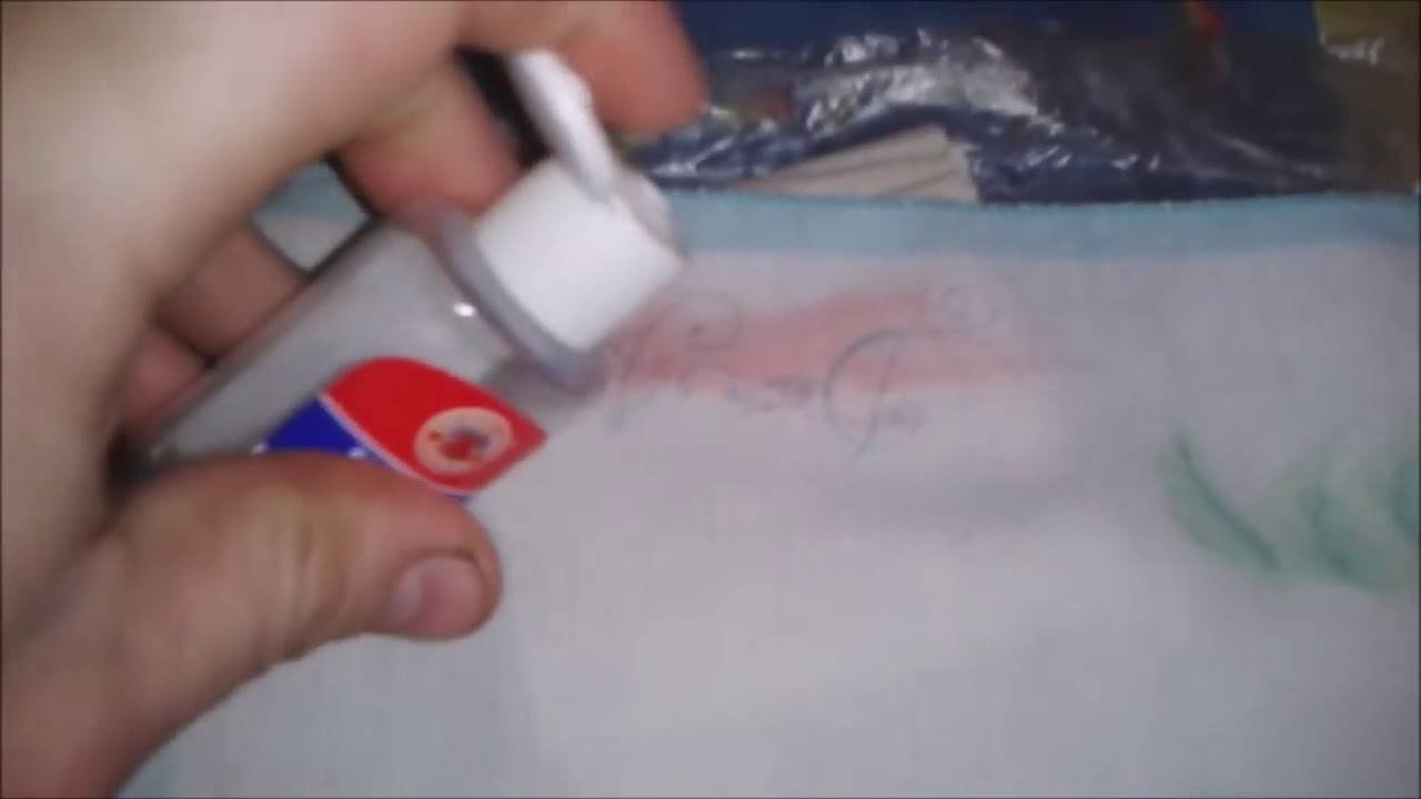 Как отстирать лак для ногтей с одежды и вывести пятна с различных поверхностей