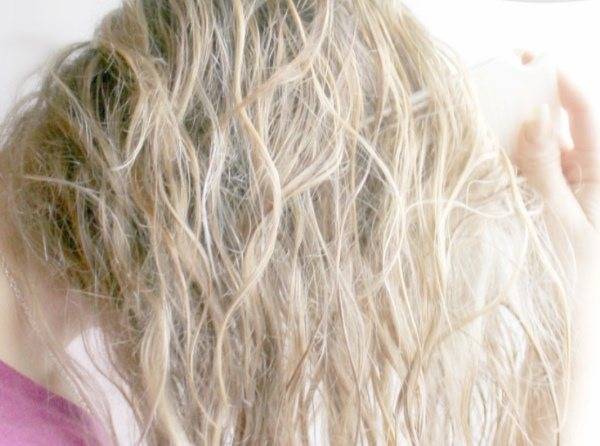 Блонд без последствий: секреты ухода за осветленными и обесцвеченными волосами
