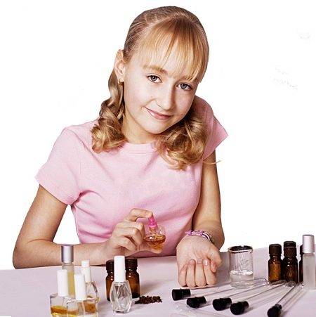 Как выбрать духи девочке-подростку? рекомендации родителям. подборки духов по возрастам