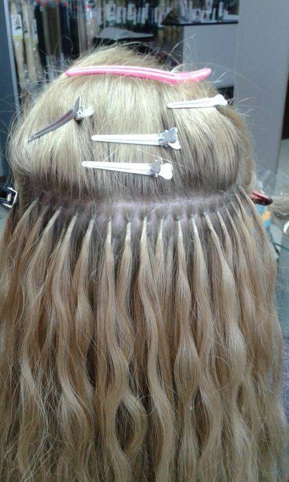 Наращивание волос: капсульное и микрокапсульное