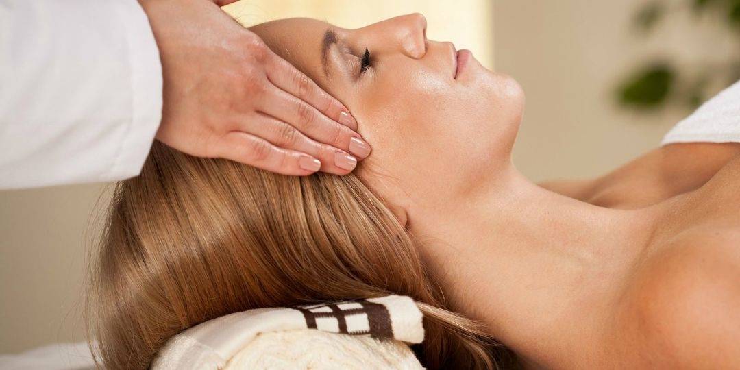 Трихологический массаж волосистой части головы от выпадения волос