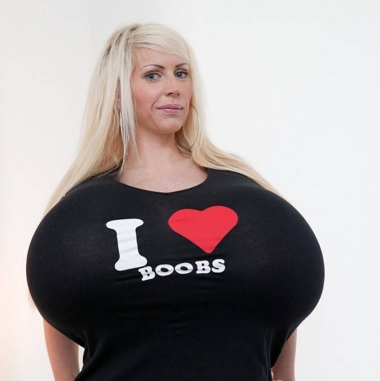 Майра хиллс – обладательница самой большой силиконовой груди в мире: фото, как живет сейчас
