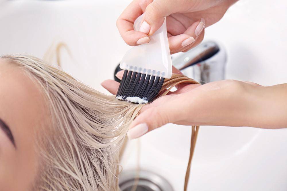 Чем сделать мелирование чтобы не повредить волосы