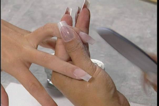 Коррекция наращенных ногтей: особенности и правила выполнения процедуры