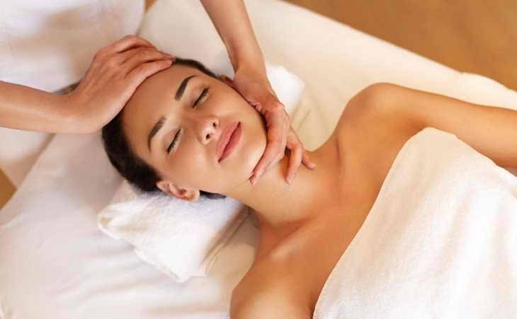 Хиромассаж лица и тела: показания и противопоказания, эффективность