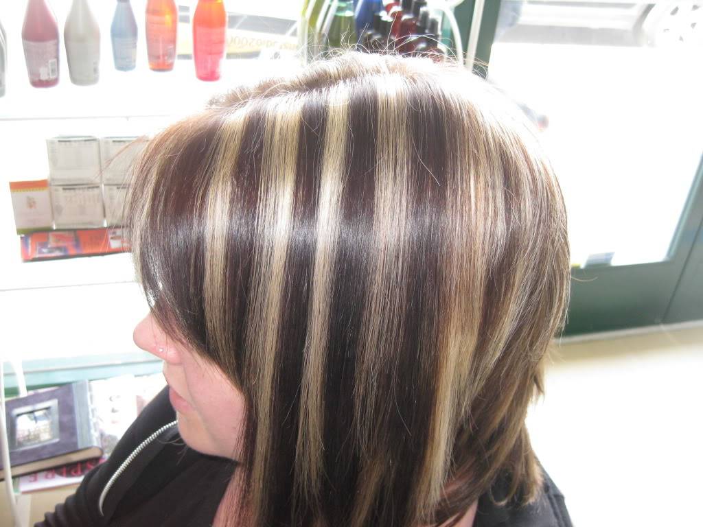 Темное мелирование на светлые волосы. кому подходит, как подобрать цвет и сделать окрашивание в домашних условиях